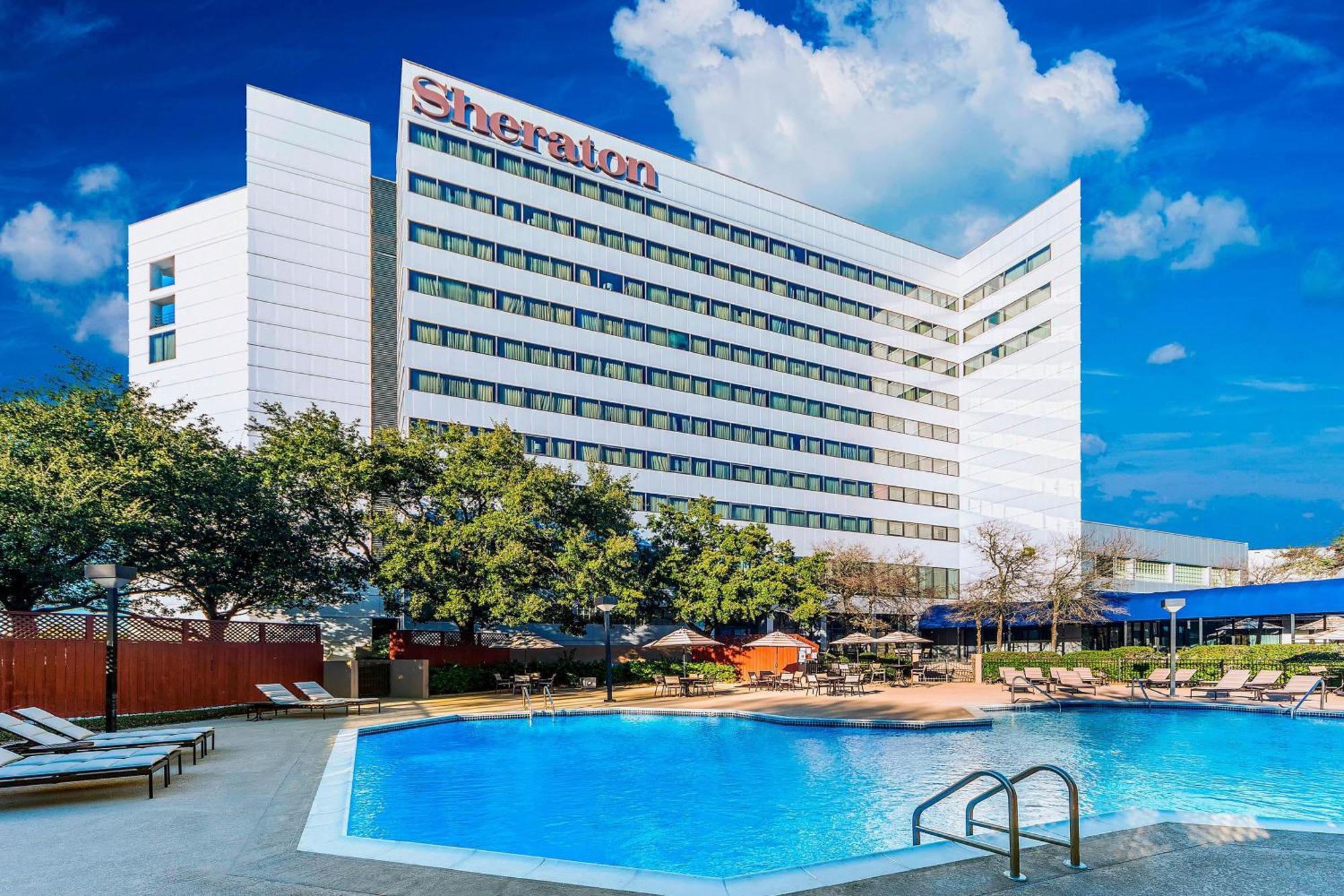 Hotel Sheraton North Houston At George Bush Intercontinental Exterior foto